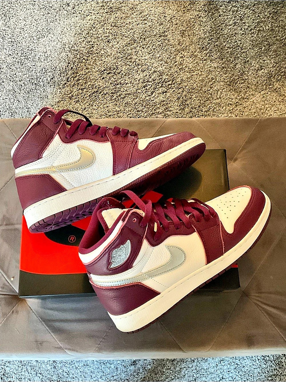 Nike Air Jordan 1 Retro High OG High Top Red & White US 6Y Like New
